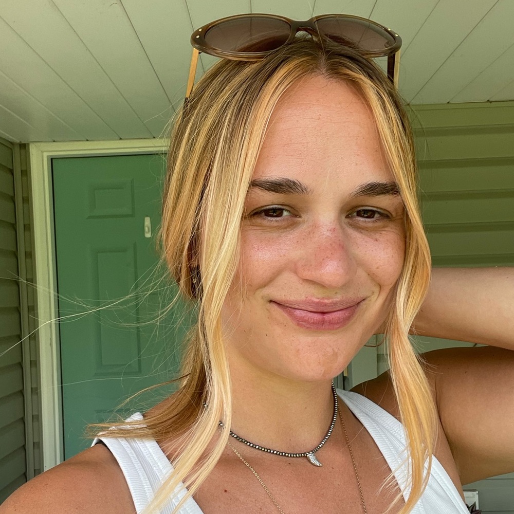 Meet your Posher, Carissa